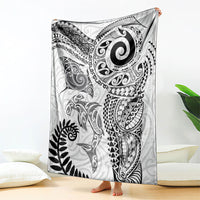 Aotearoa Maori Sea Animals Tribal Blanket Manta Ray and Shark Moko Pattern White Color