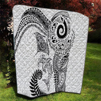 Aotearoa Maori Sea Animals Tribal Quilt Manta Ray and Shark Moko Pattern White Color