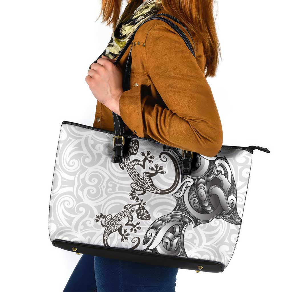 New Zealand Gecko Maori Art Tattoo Leather Tote Bag White Color