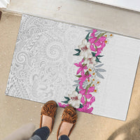 Hawaii Tropical Leaves and Flowers Rubber Doormat Tribal Polynesian Pattern White Style
