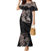 Hawaiian Tropical Plants Turtle and Shark Family Matching Mermaid Dress and Hawaiian Shirt Polynesian Art Tattoo Grayscale Color LT03 Mom's Dress Black - Polynesian Pride