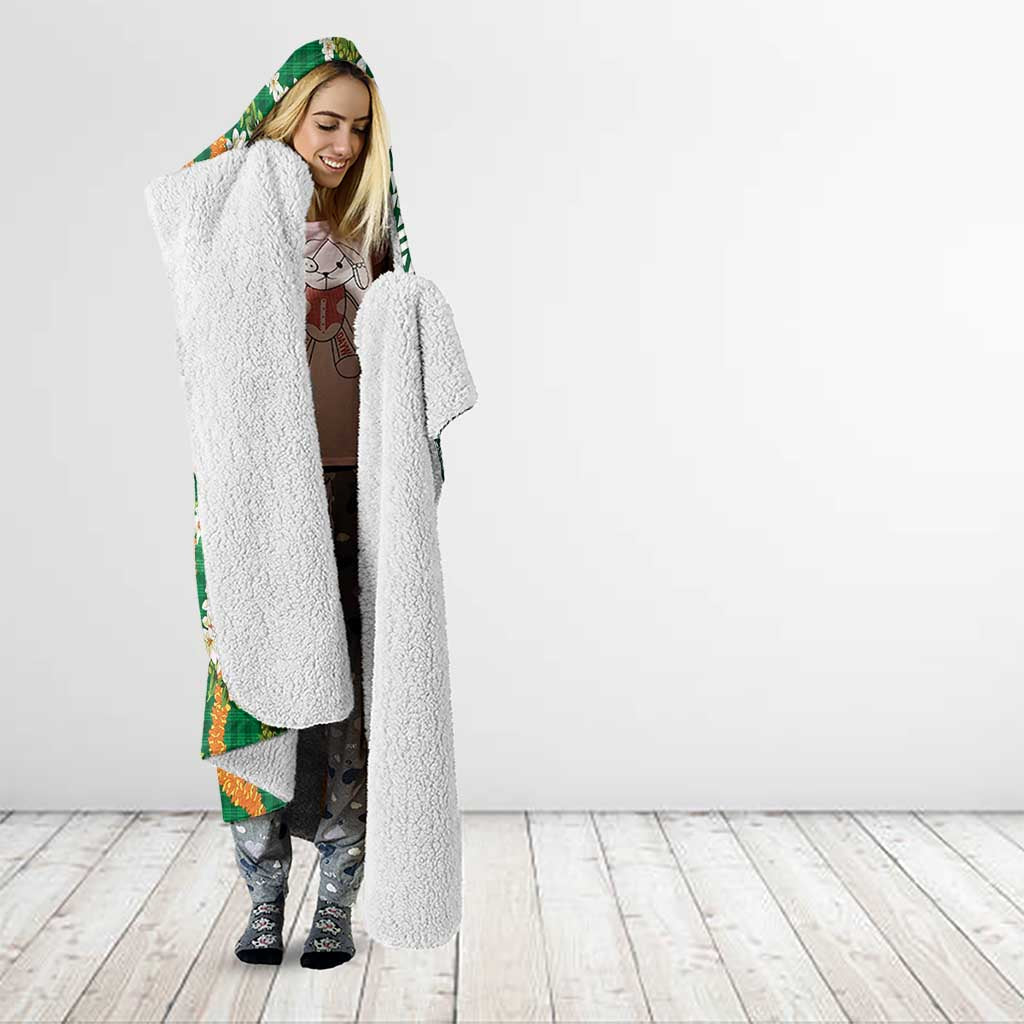 Hawaiian Plumeria Lei Hooded Blanket Kakau Motifs and Palaka Half Style Green Color - Polynesian Pride
