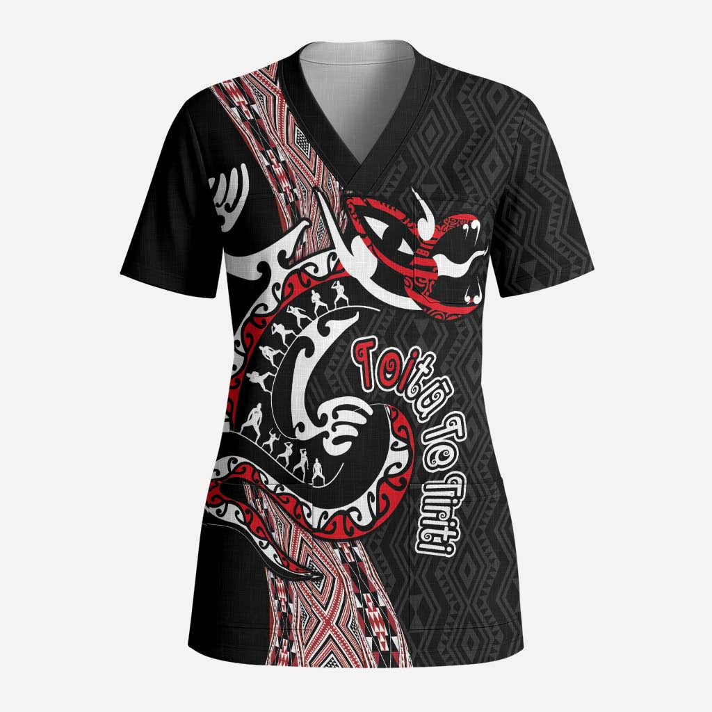Aotearoa Toitu Te Tiriti Taniko Scrub Top Maori Taniwha Haka - Honour the Treaty - Polynesian Pride