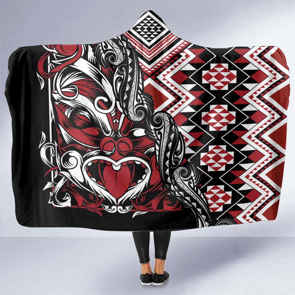 Aotearoa Maori Moko Art with Taniko Half Style Hooded Blanket