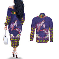 Hawaiian Lei Turtle and Plumeria Couples Matching Off The Shoulder Long Sleeve Dress and Long Sleeve Button Shirt Polynerian Art Tattoo-Navy Color