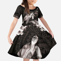 Hawaiian Lei Turtle and Plumeria Family Matching Off The Shoulder Long Sleeve Dress and Hawaiian Shirt Polynerian Art Tattoo-Grayscale Mode