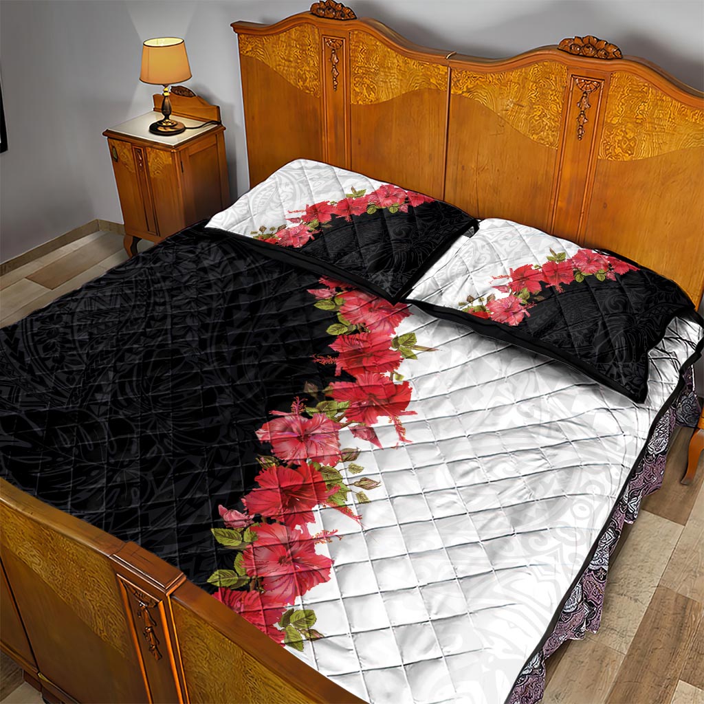 Hawaii Red Hibiscus Flowers Quilt Bed Set Polynesian Pattern With Half Black White Version