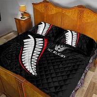 New Zealand Rugby Quilt Bed Set Sporty Silver Fern Shape with Maori Tattoos - Polynesian Pride