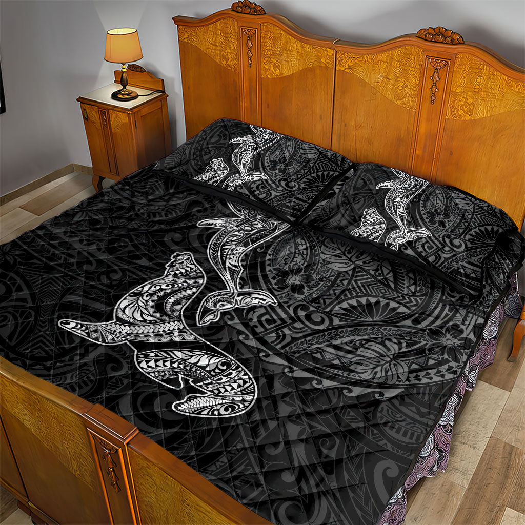 Hawaiian Monk Seal and Whale Quilt Bed Set Kakau Tribal Pattern Grayscale