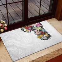 Hawaiian and Japanese Together Rubber Doormat Colorful Traditional Japanese Tattoo and Kakau Pattern White Color
