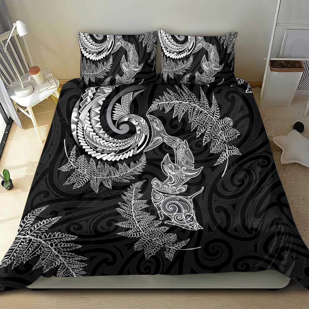 New Zealand Sea Animals with Maori Tribal Tattoo Bedding Set Shark Manta Ray with Silver Fern Black