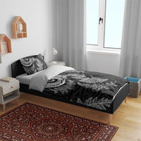 New Zealand Sea Animals with Maori Tribal Tattoo Bedding Set Shark Manta Ray with Silver Fern Black
