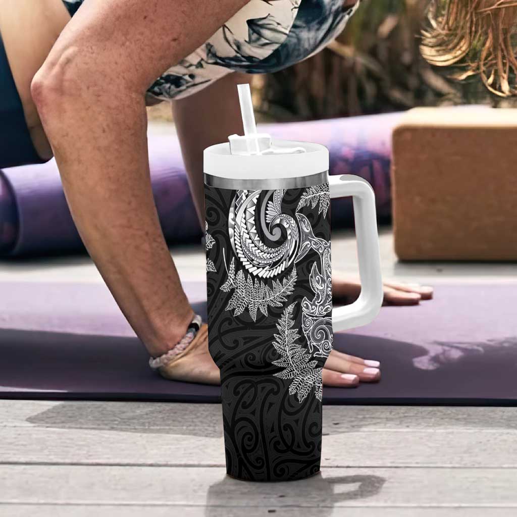 New Zealand Sea Animals with Maori Tribal Tattoo Tumbler With Handle Shark Manta Ray with Silver Fern Black LT03 - Polynesian Pride