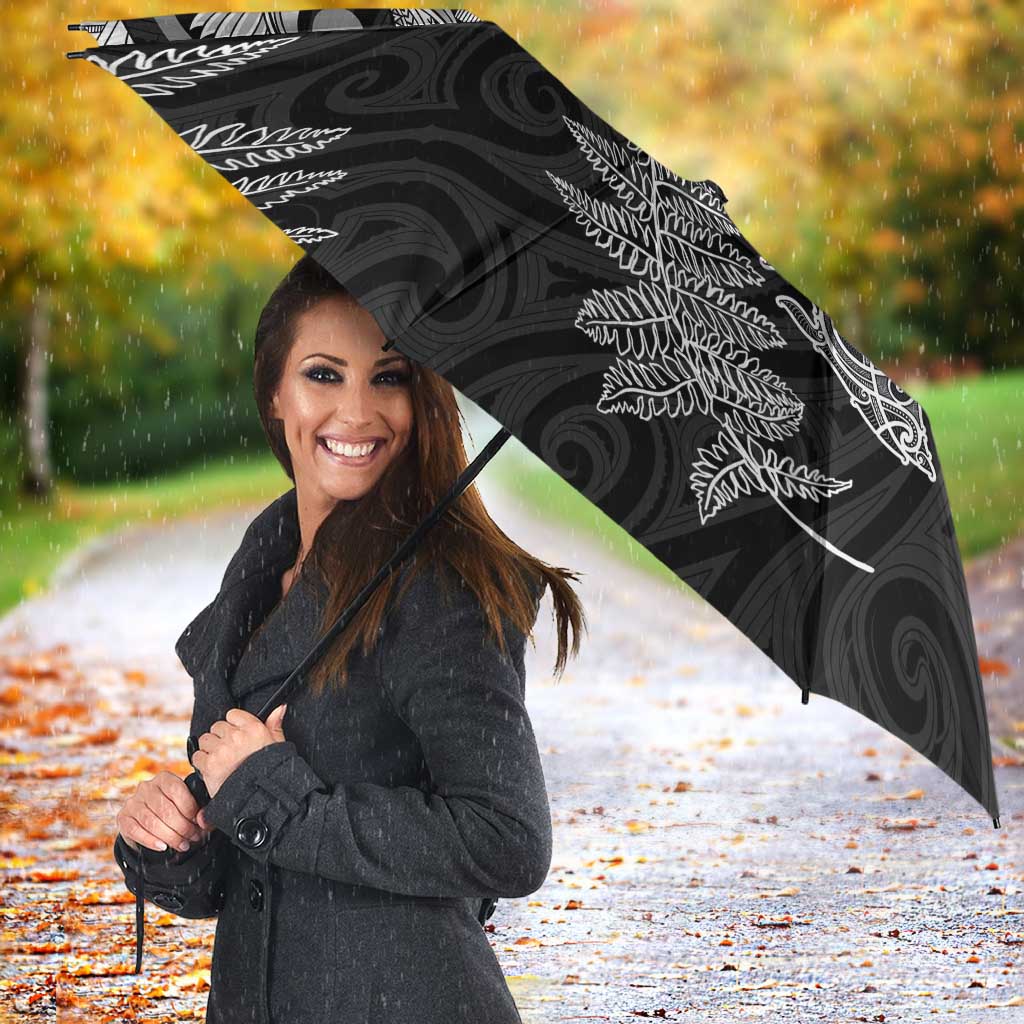 New Zealand Sea Animals with Maori Tribal Tattoo Umbrella Shark Manta Ray with Silver Fern Black LT03 - Polynesian Pride