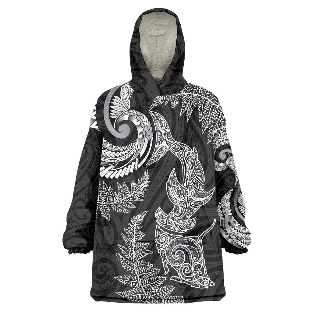 New Zealand Sea Animals with Maori Tribal Tattoo Wearable Blanket Hoodie Shark Manta Ray with Silver Fern Black LT03 One Size Black - Polynesian Pride