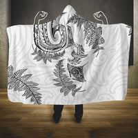 New Zealand Sea Animals with Maori Tribal Tattoo Hooded Blanket Shark Manta Ray with Silver Fern White LT03 - Polynesian Pride