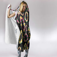 Hawaiian Kakau Tattoo Leis and Palaka Pattern Hooded Blanket Traditional Aloha Tribal Black Color