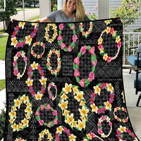 Hawaiian Kakau Tattoo Leis and Palaka Pattern Quilt Traditional Aloha Tribal Black Color