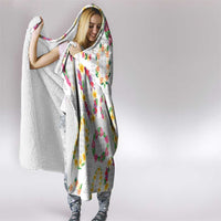 Hawaiian Kakau Tattoo Leis and Palaka Pattern Hooded Blanket Traditional Aloha Tribal White Color