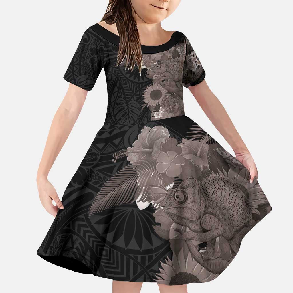Hawaiian Tropical Plants and Chameleon Family Matching Short Sleeve Bodycon Dress and Hawaiian Shirt Polynesian Art Grayscale LT03 Daughter's Dress Black - Polynesian Pride