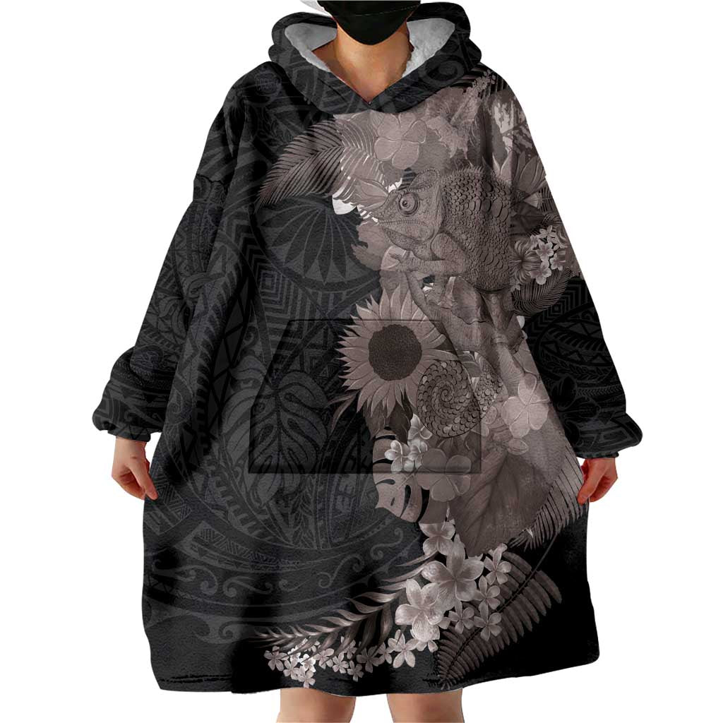 Hawaiian Tropical Plants and Chameleon Wearable Blanket Hoodie Polynesian Art Grayscale - Polynesian Pride