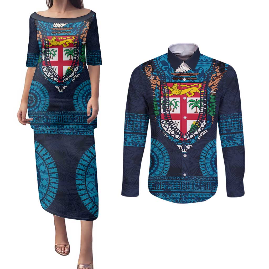 Fiji Coat of Arms Traditional Dashiki Couples Matching Puletasi and Long Sleeve Button Shirt Tapa Art and Palm Leaves Pattern Dark Navy Color - Polynesian Pride