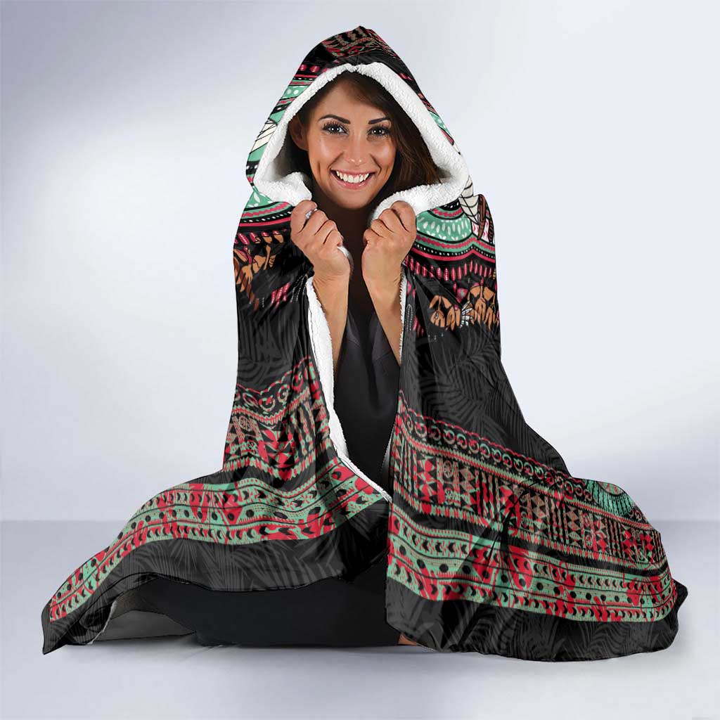 Fiji Coat of Arms Traditional Dashiki Hooded Blanket Tapa Art and Palm Leaves Pattern Black Color - Polynesian Pride