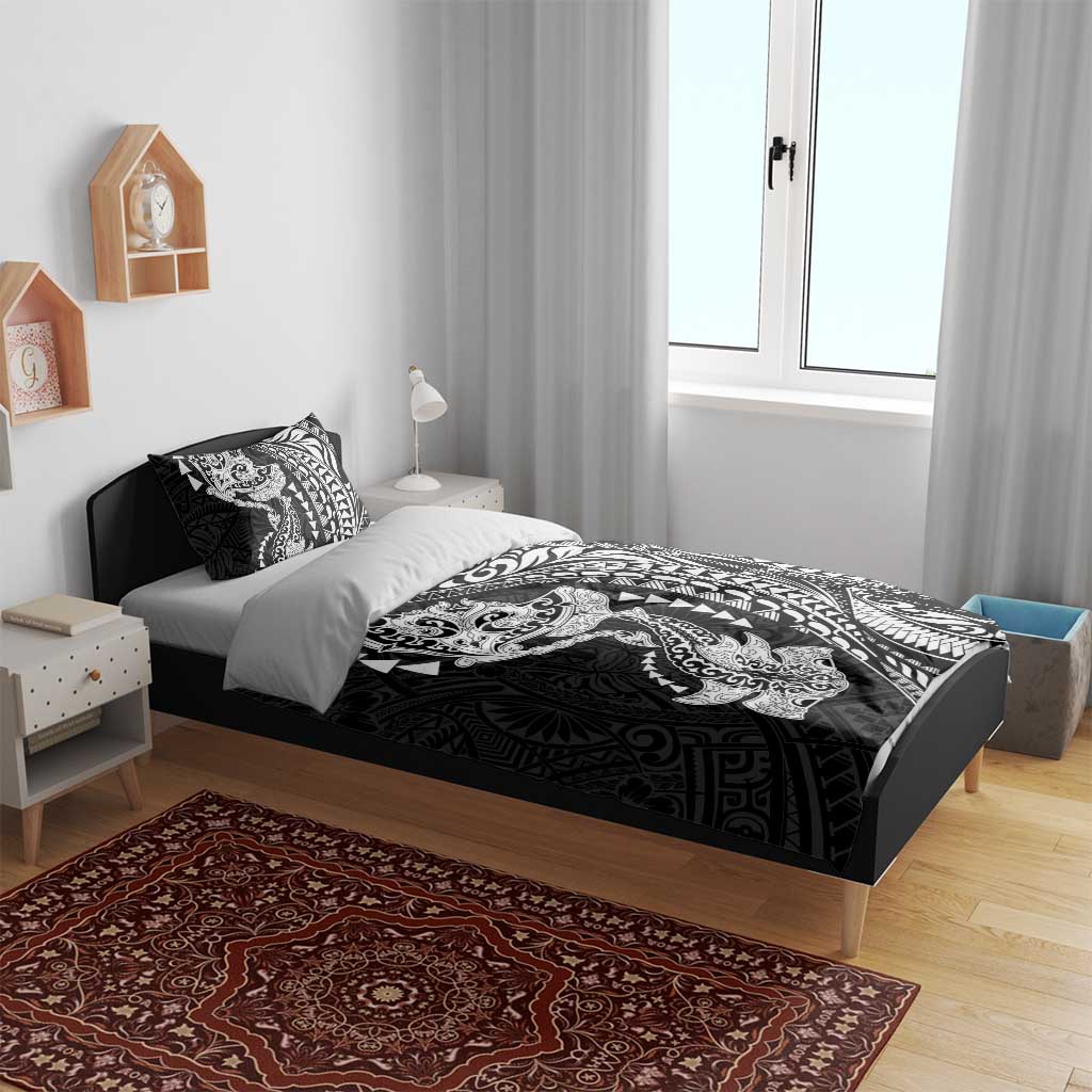 Hawaiian Manta Ray and Hammerhead Shark Tribal Tattoo Bedding Set with Polynesian Tribal Pattern Black-White Color