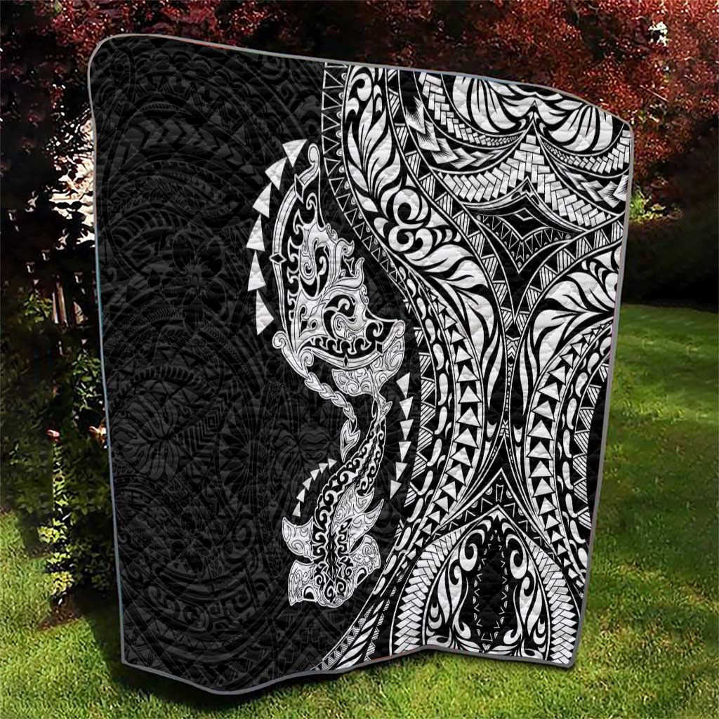 Hawaiian Manta Ray and Hammerhead Shark Tribal Tattoo Quilt with Polynesian Tribal Pattern Black-White Color