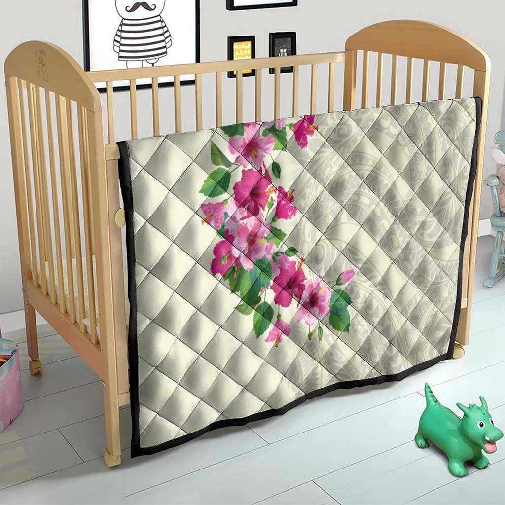 Hawaiian Hibiscus and Art Polynesian Tattoo Quilt Beige Color