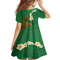 Hawaii Turtle Plumeria Flower Family Matching Off Shoulder Maxi Dress and Hawaiian Shirt Polynesian Pattern Green Color LT03 - Polynesian Pride