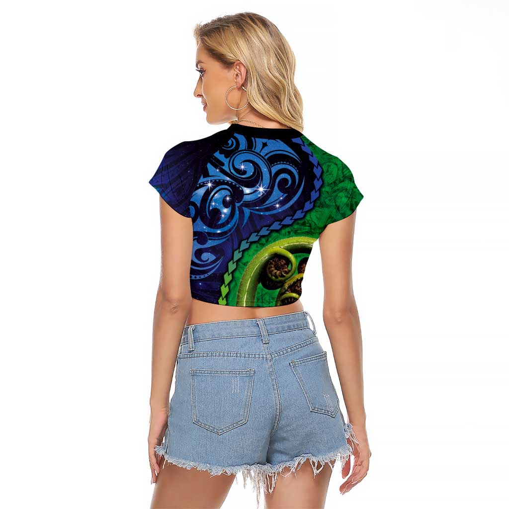 New Zealand Matariki Fern Frond Koru Raglan Cropped T Shirt with Galaxy Blue Sky and Green Paua Shell Art