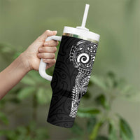 New Zealand Maori Koru Art Traditional Tattoo Tumbler With Handle Simple Style