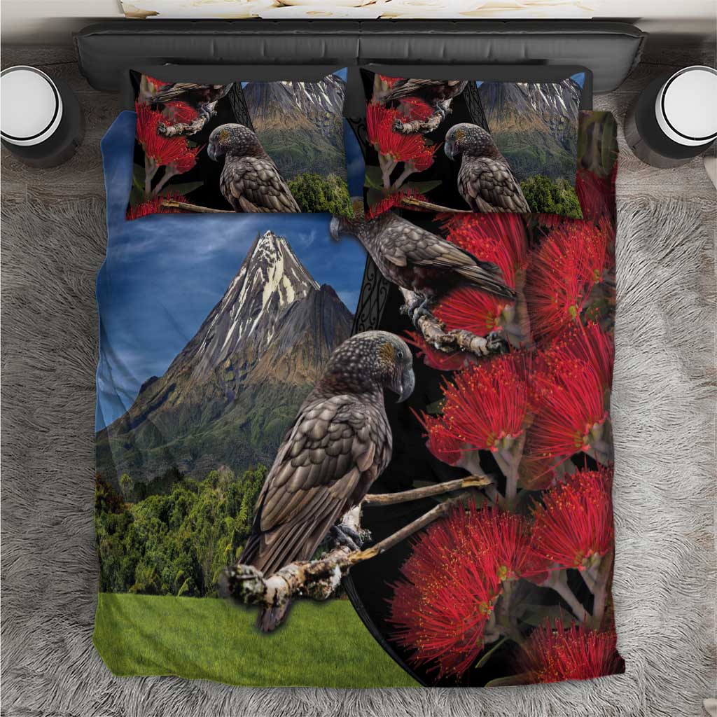 New Zealand Kea And Pohutukawa Bedding Set With The Mountain Landscape