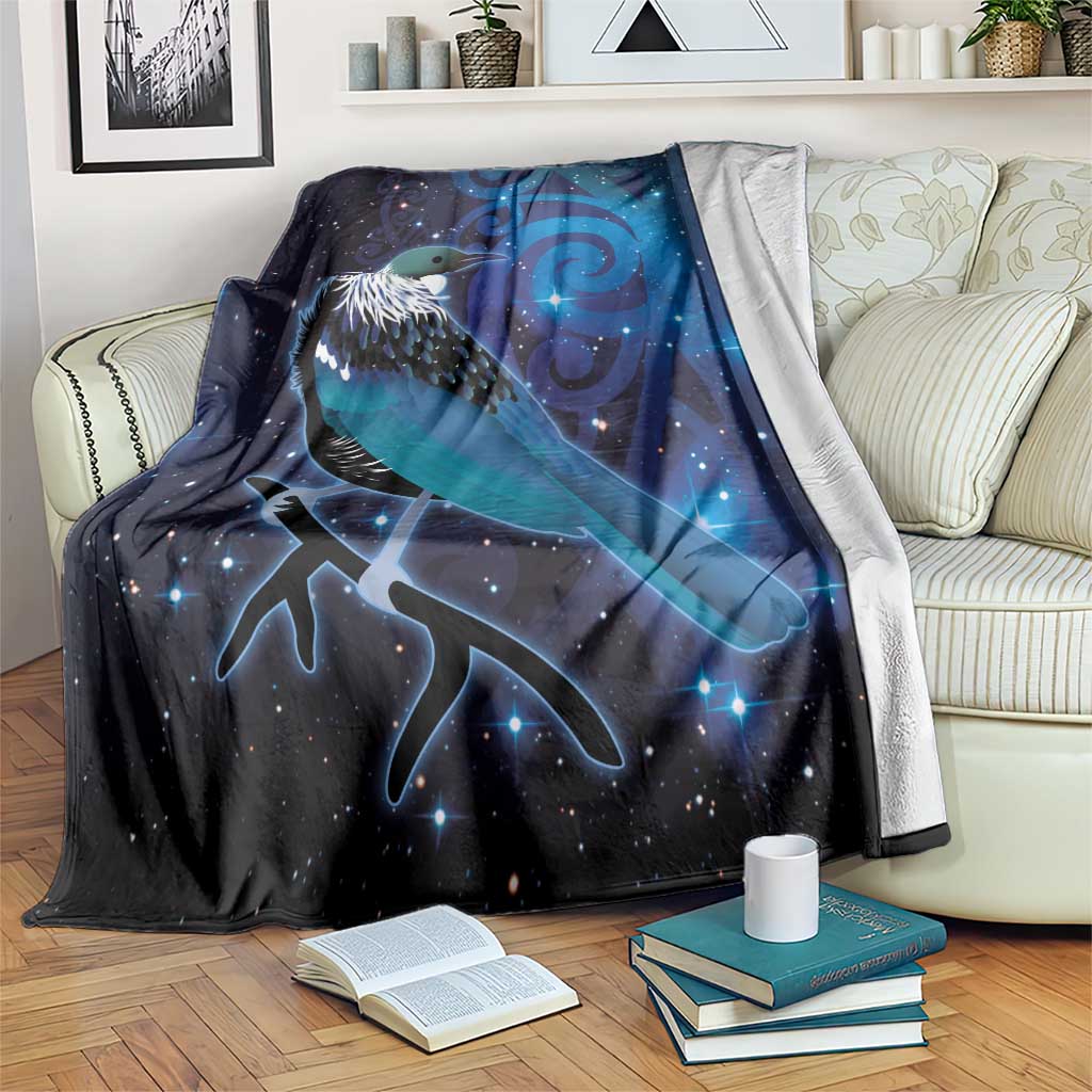 New Zealand Tui Bird Blanket The Pleiades Star Cluster and Koru Tribal Tattoo Galaxy Vibe