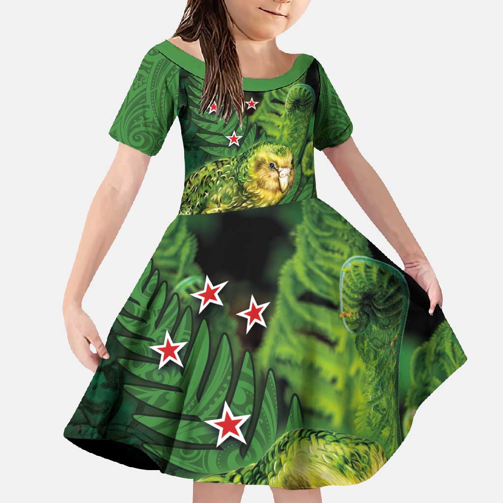 New Zealand Kkp Family Matching Long Sleeve Bodycon Dress and Hawaiian Shirt Silver Fern with Close up of Green Fern Leaves and Maori Tattoo LT03 Daughter's Dress Green - Polynesian Pride