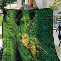 New Zealand Kkp Quilt Silver Fern with Close up of Green Fern Leaves and Maori Tattoo LT03 Green - Polynesian Pride