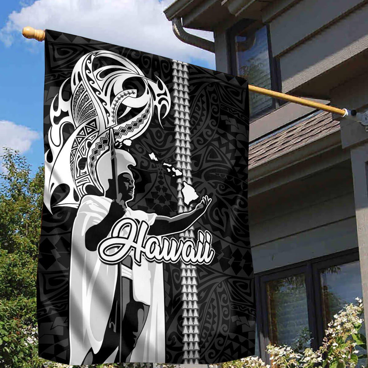 Hawaii Molokai Island Garden Flag Hawaiian King and Kakau Symbols Abstract Shoulder Tattoo LT03 - Polynesian Pride