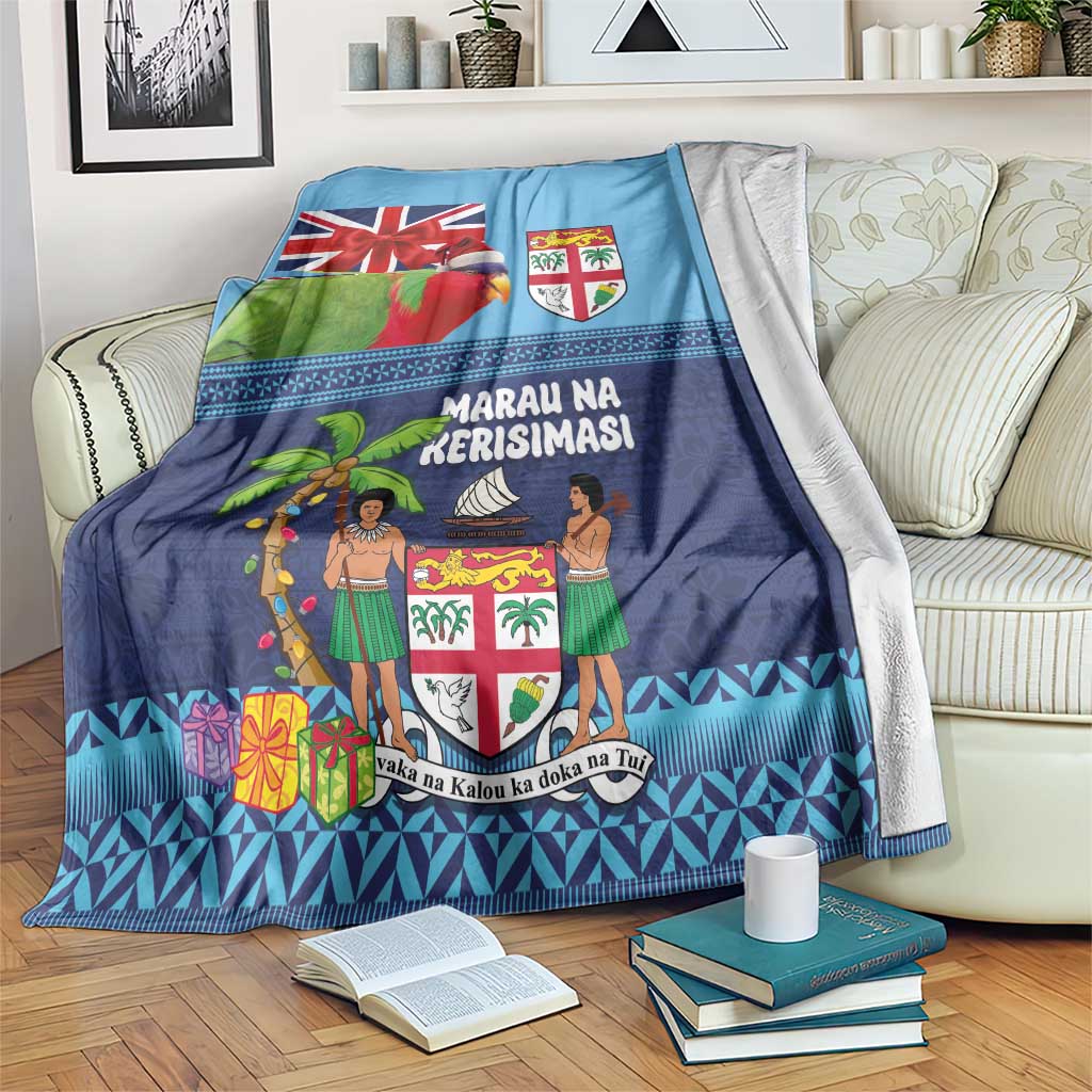 Fiji Marau na Kerisimasi Blanket Christmas Collared Lory - Fiji Emblems and Xmas Palm Tree Tapa Art Pattern