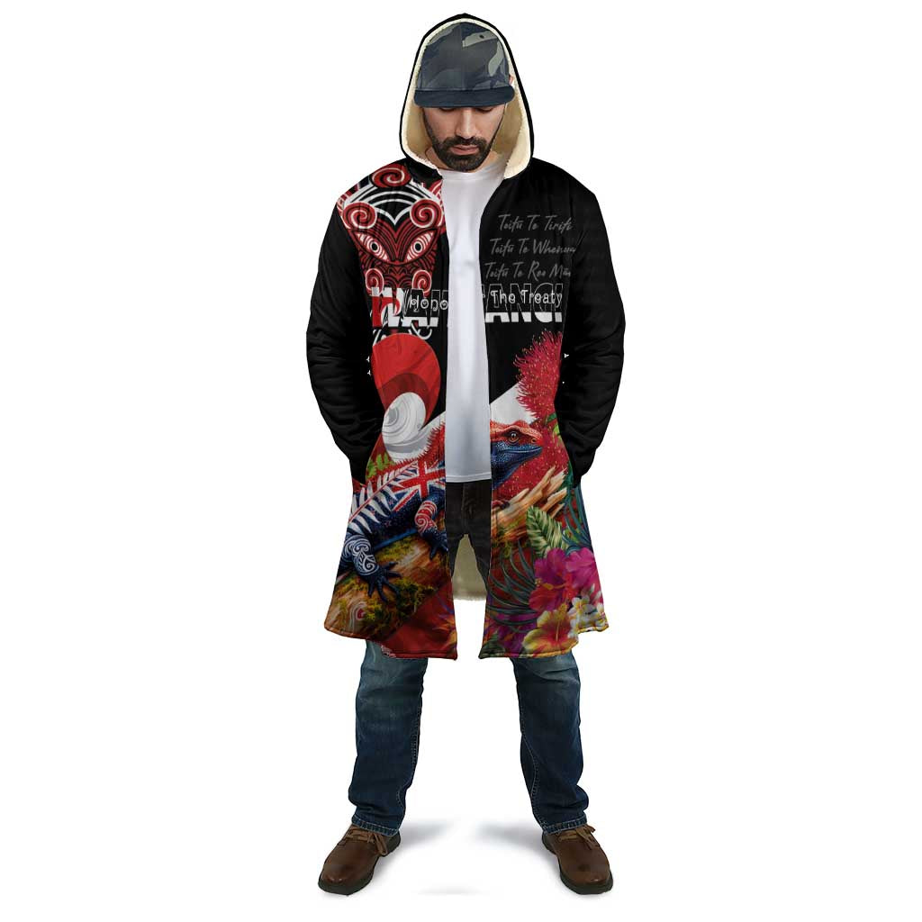 Aotearoa Toitu Te Tiriti Cloak Waitangi-Honour The Treaty NZ Tuatara and Plants