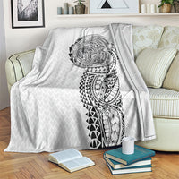 Hawaiian Traditional Tattoos Blanket Kakau Tribal Tropical Plant Motif White Color
