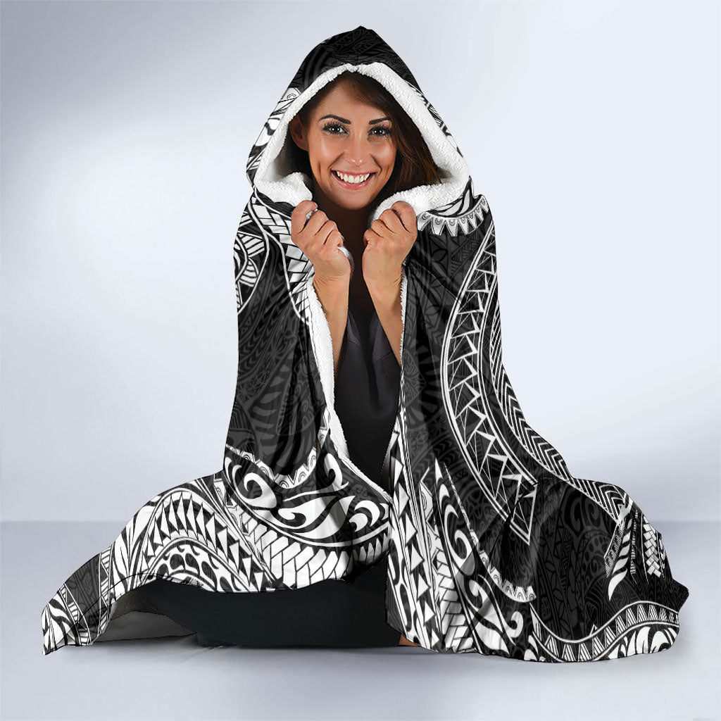 Hawaiian Turtle and Shark Hooded Blanket Kakau Tribal with Polynesian Pattern Black Color LT03 - Polynesian Pride