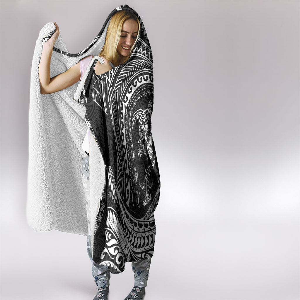 Hawaiian Turtle and Shark Hooded Blanket Kakau Tribal with Polynesian Pattern Black Color LT03 - Polynesian Pride