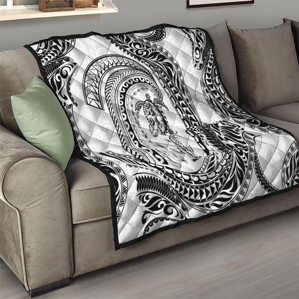 Hawaiian Turtle and Shark Quilt Kakau Tribal with Polynesian Pattern White Color LT03 - Polynesian Pride