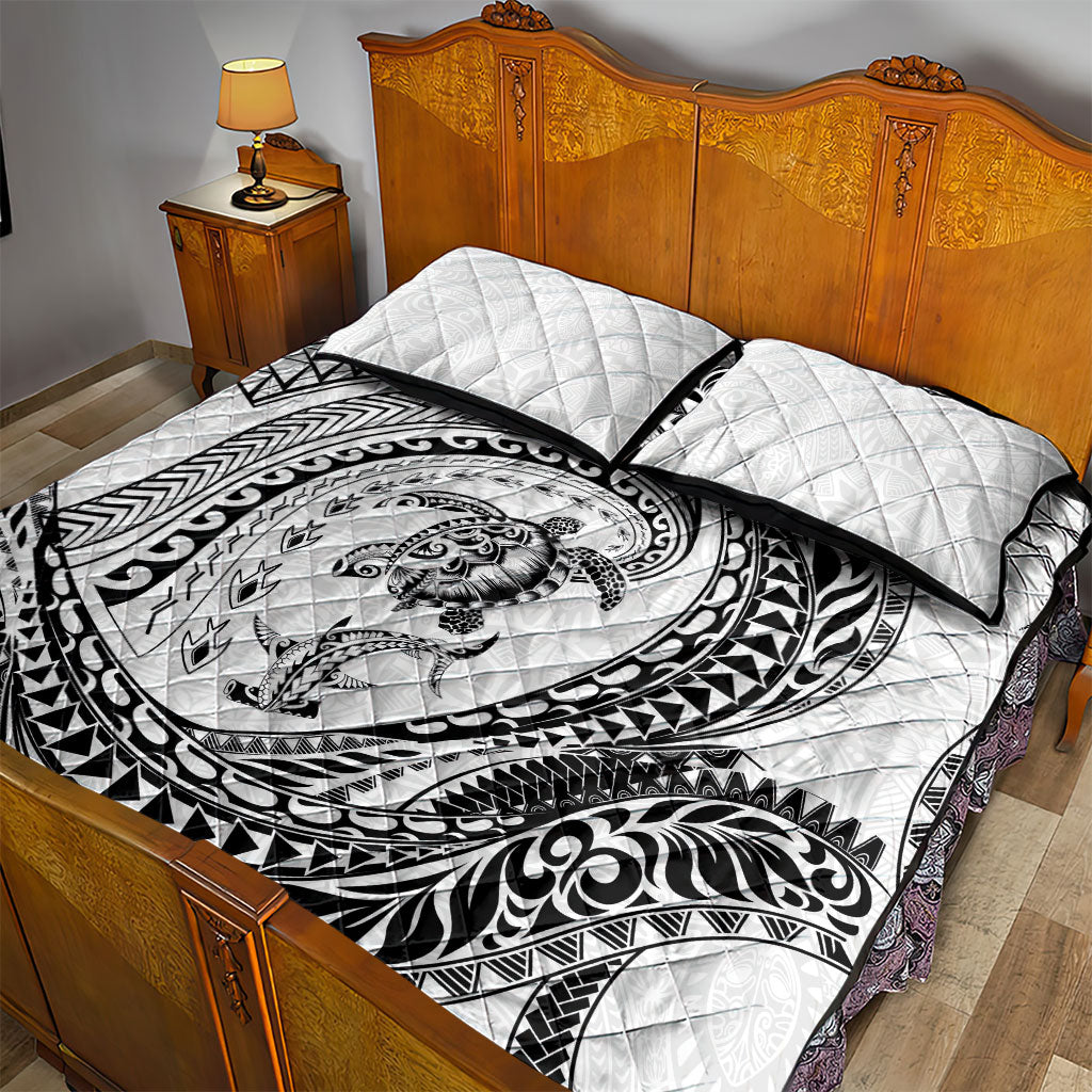 Hawaiian Turtle and Shark Quilt Bed Set Kakau Tribal with Polynesian Pattern White Color LT03 - Polynesian Pride