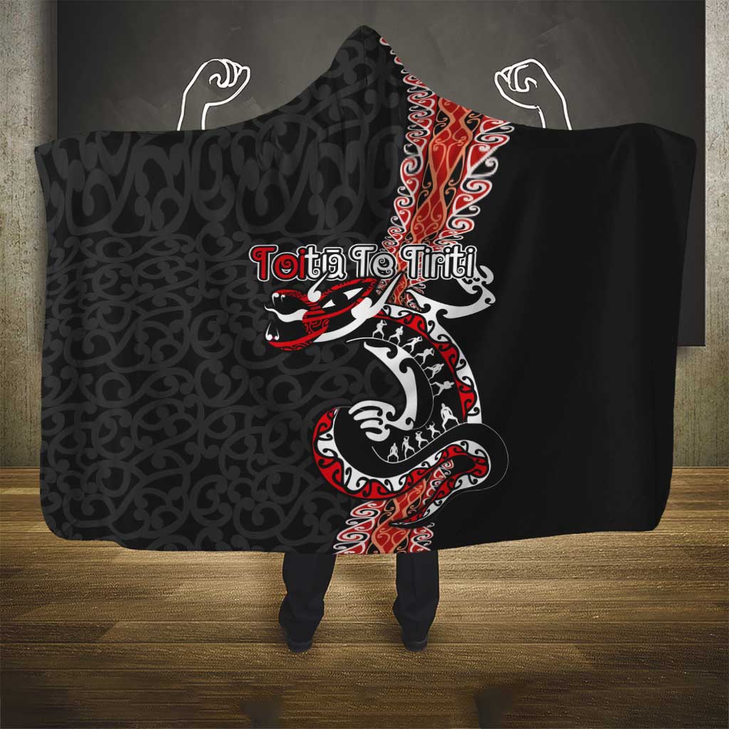 Aotearoa Toitu Te Tiriti Hooded Blanket Maori Taniwha Haka - Honour the Treaty LT03