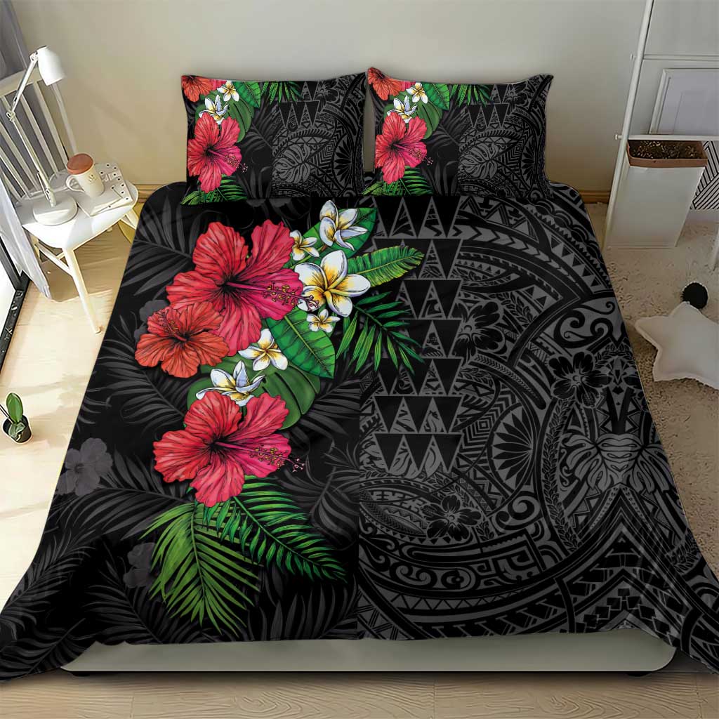 Hawaiian Tropical Plants Bedding Set Kakau Tattoo and Polynesian Pattern Half Black Color