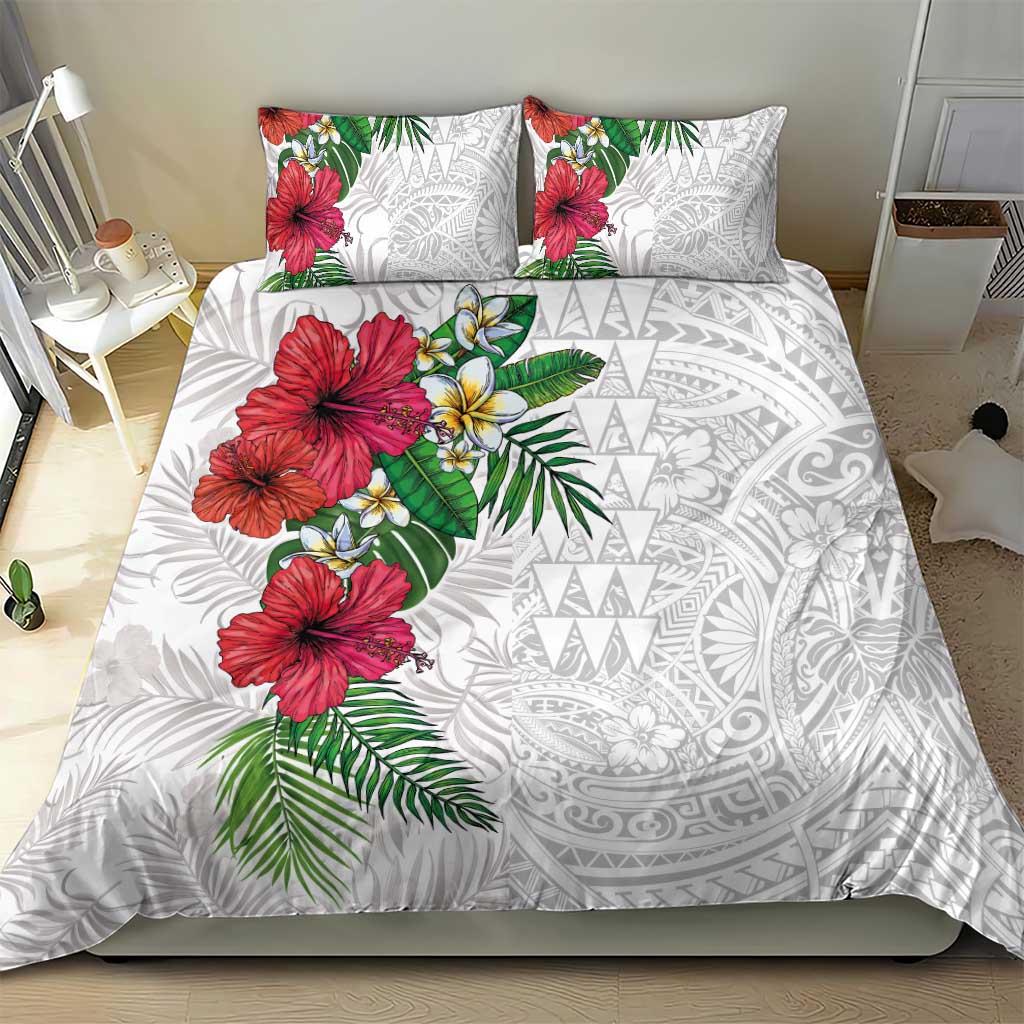 Hawaiian Tropical Plants Bedding Set Kakau Tattoo and Polynesian Pattern Half White Color
