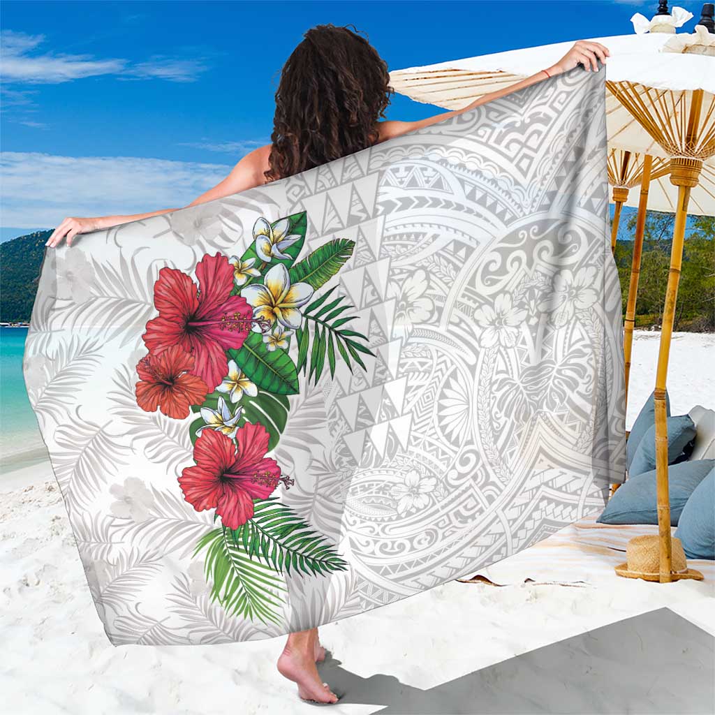 Hawaiian Tropical Plants Sarong Kakau Tattoo and Polynesian Pattern Half White Color