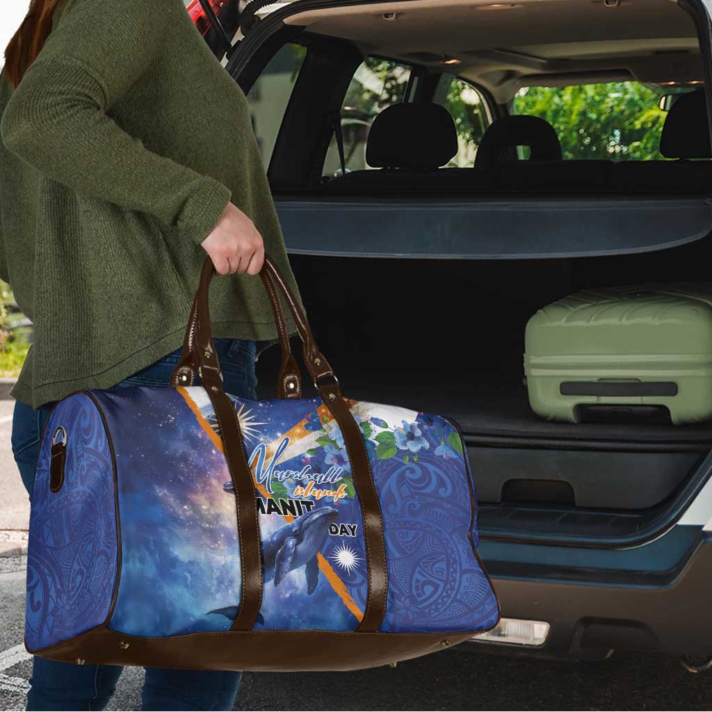 Marshall Islands Manit Day Travel Bag Grunge National Flag with Whales and Tribal Tattoos - Polynesian Pride